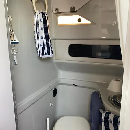 Bateau-hôtel Barco Agradable *