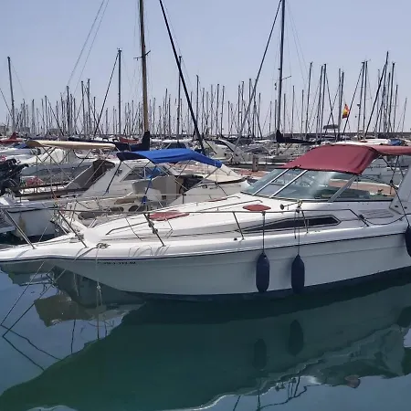 Botel Barco Agradable El Masnou