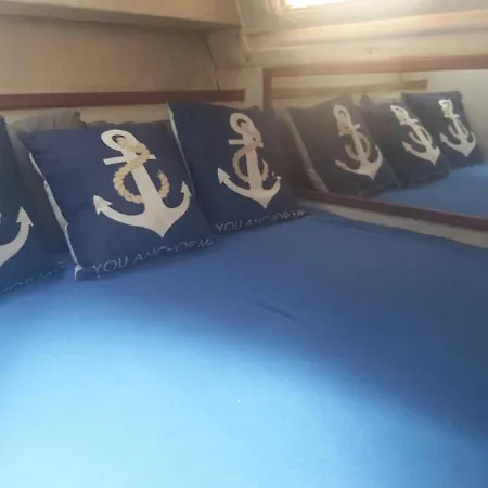 Barco Agradable Bateau-hôtel
